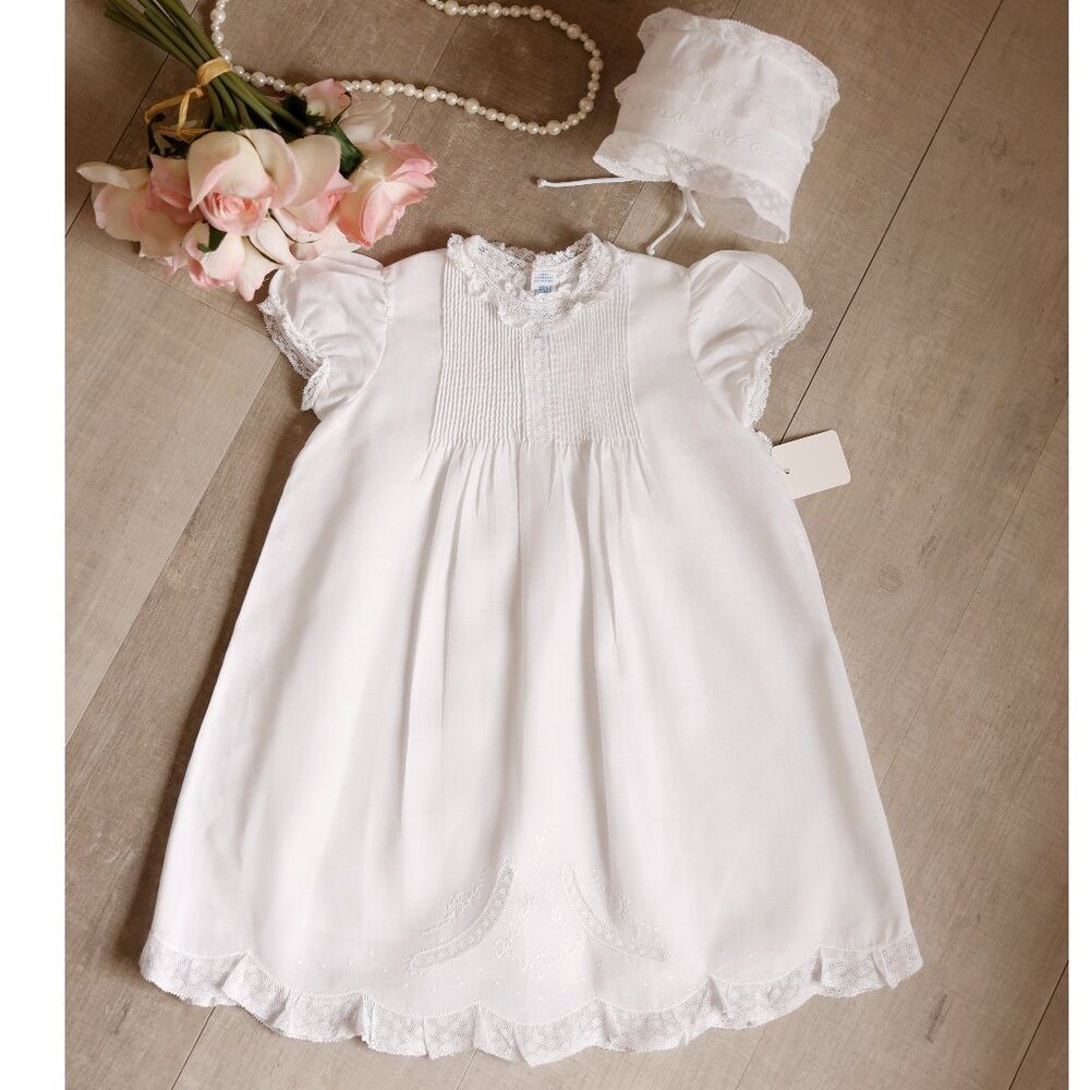 RARE Shorter Length White Heirloom Baby Gown Vintage Feltman Brothers 0/3 Months